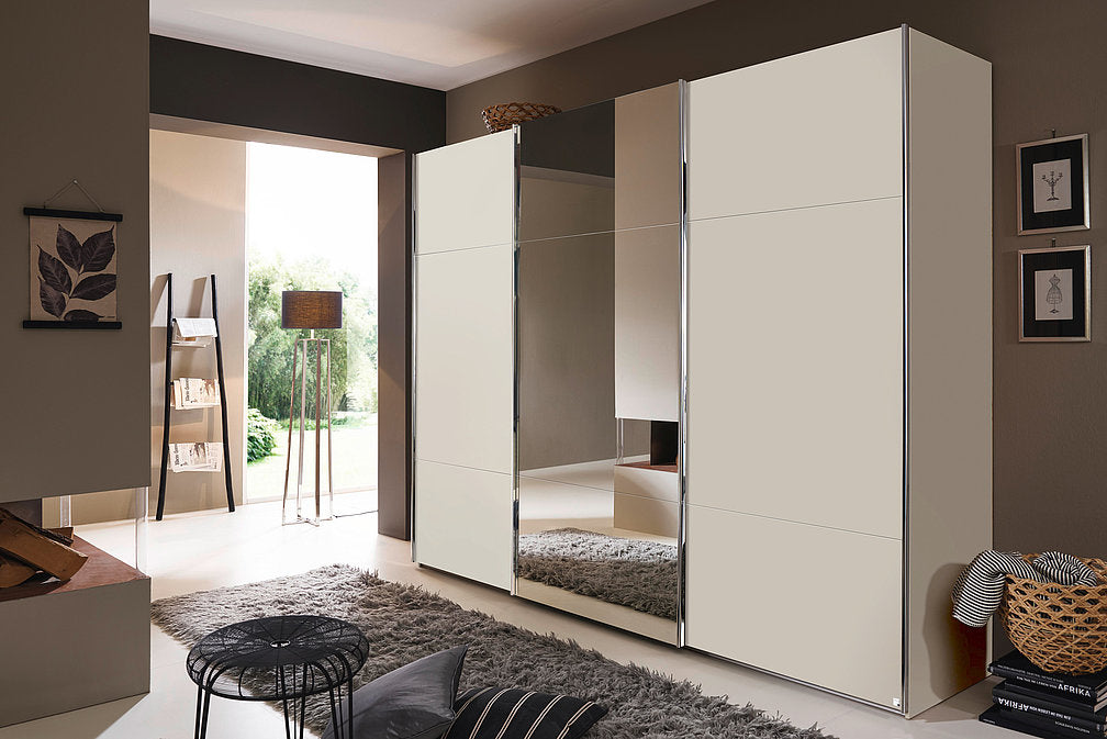 Contido Kleiderschrank